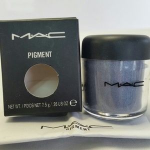 B2G1 SALE!!! MAC   Pigment Colour Powder A02